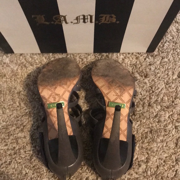 Sandals - Picture 4 of 5